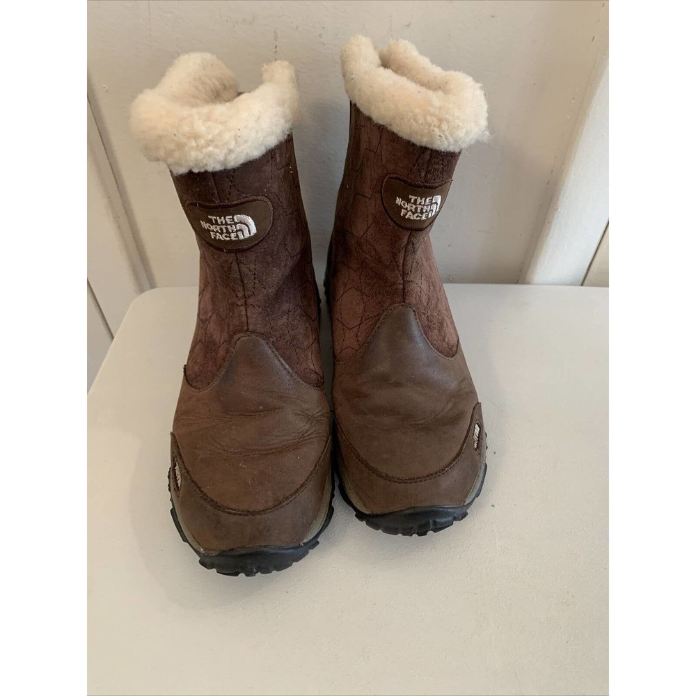 The North Face Woman’s Size 6.5 Primaloft Waterproof Snow Boots Faux Fur trim